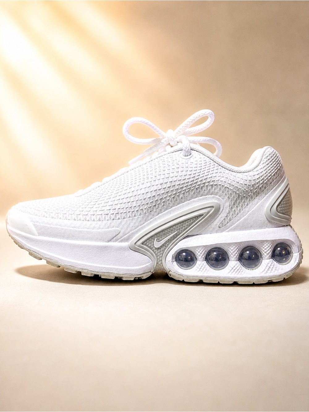 Nike Air Max DN Triple White Women’s 8 Running Sneakers Cushion Athletic - Picture 2 of 7